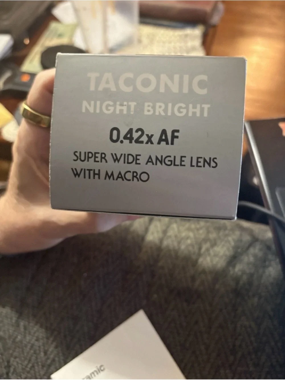 Ultra Compact 0.42x AF Super Wide Angle Lens - Silver